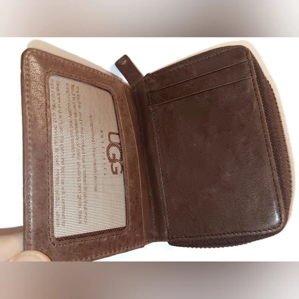 UGG GENUINE LEATHER COIN ZIPAROUND WALLET,BROWN - Picture 2 of 5